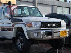 Toyota Land Cruiser 70 Pickup